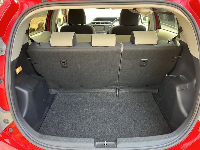 TOYOTA AQUA 2014 Image 31