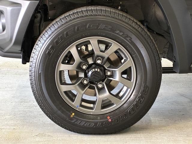 SUZUKI JIMNY NOMADE 2025 Image 31