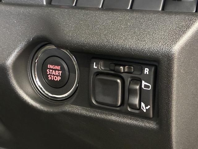 SUZUKI JIMNY NOMADE 2025 Image 31