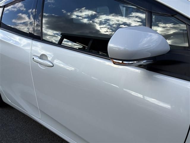 TOYOTA PRIUS 4WD 2020 Image 31