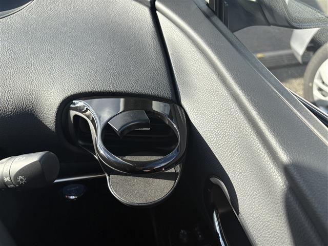 TOYOTA PRIUS 4WD 2020 Image 31