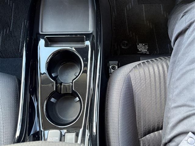 TOYOTA PRIUS 4WD 2020 Image 31