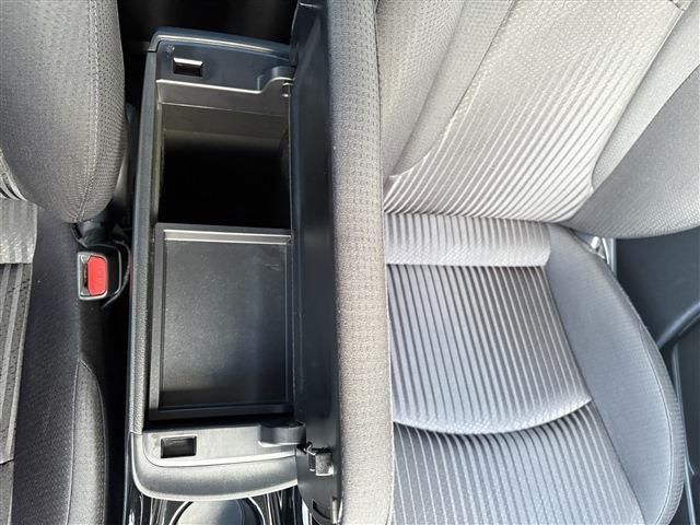 TOYOTA PRIUS 4WD 2020 Image 31