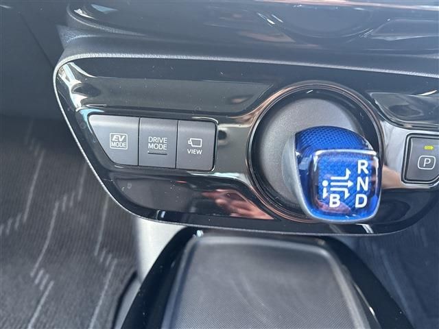 TOYOTA PRIUS 4WD 2020 Image 31