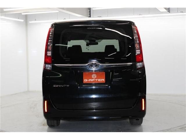 TOYOTA ESQUIRE 2016 Image 31