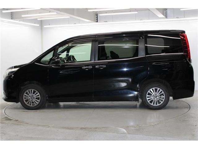 TOYOTA ESQUIRE 2016 Image 31