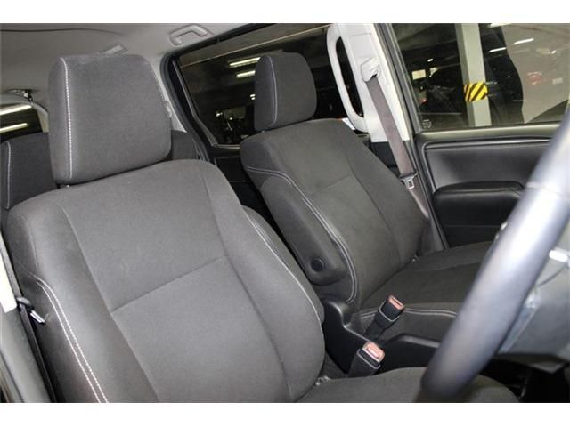 TOYOTA ESQUIRE 2016 Image 31