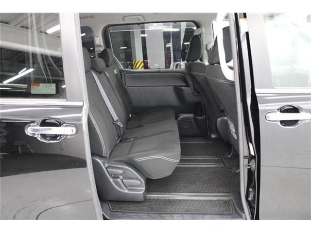 TOYOTA ESQUIRE 2016 Image 31