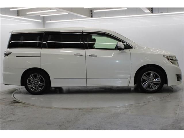 NISSAN ELGRAND 2014 Image 31