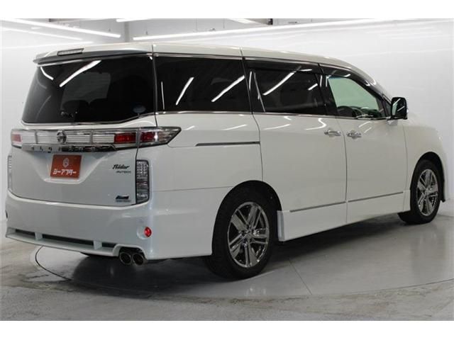 NISSAN ELGRAND 2014 Image 31