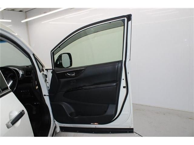 NISSAN ELGRAND 2014 Image 31