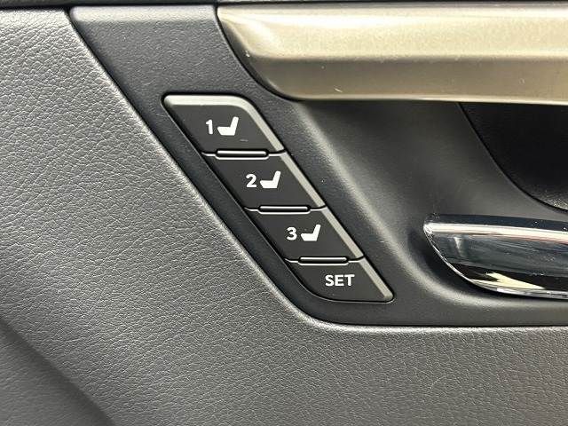 TOYOTA LEXUS RX450H AWD 2020 Image 31