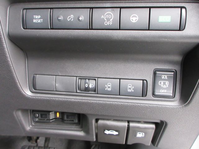 NISSAN SERENA  WG 4WD 2023 Image 31