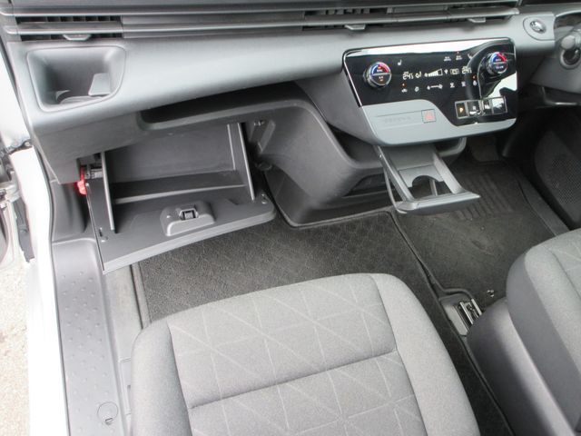 NISSAN SERENA  WG 4WD 2023 Image 31