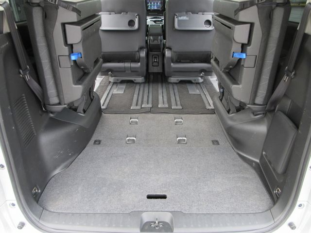 NISSAN SERENA  WG 4WD 2023 Image 31