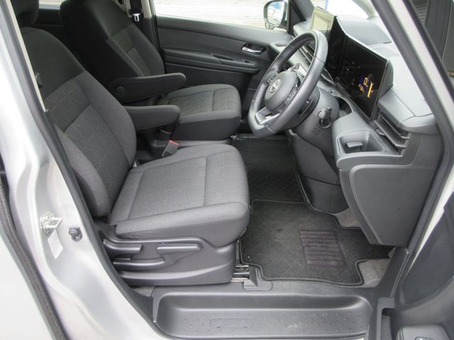 NISSAN SERENA  WG 4WD 2023 Image 31