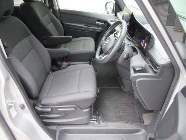 NISSAN SERENA  WG 4WD 2023 Image 31