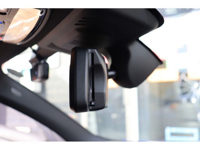 BMW 3SERIES SEDAN 2019 Image 31