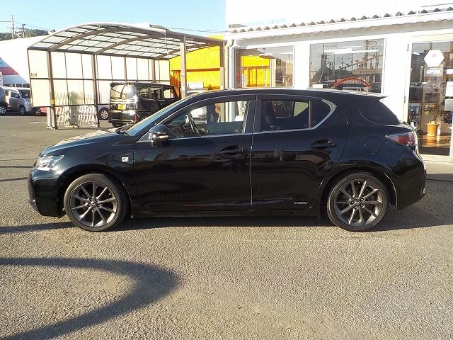 TOYOTA LEXUS CT200H 2012 Image 31