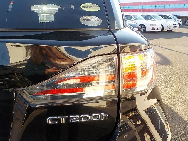 TOYOTA LEXUS CT200H 2012 Image 31