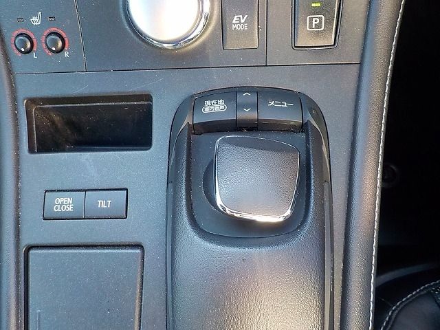 TOYOTA LEXUS CT200H 2012 Image 31