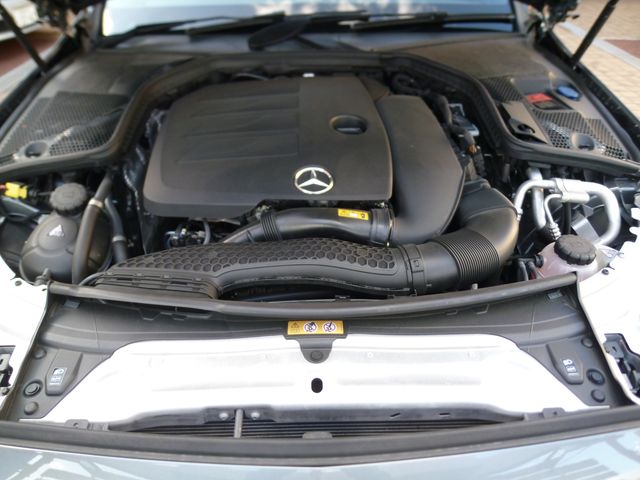 MERCEDES BENZ C CLAS 2018 Image 31