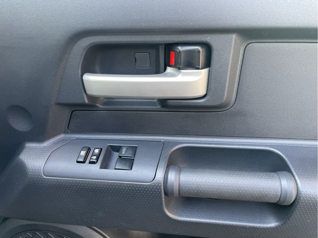 TOYOTA FJ CRUISER 4WD 2013 Image 31