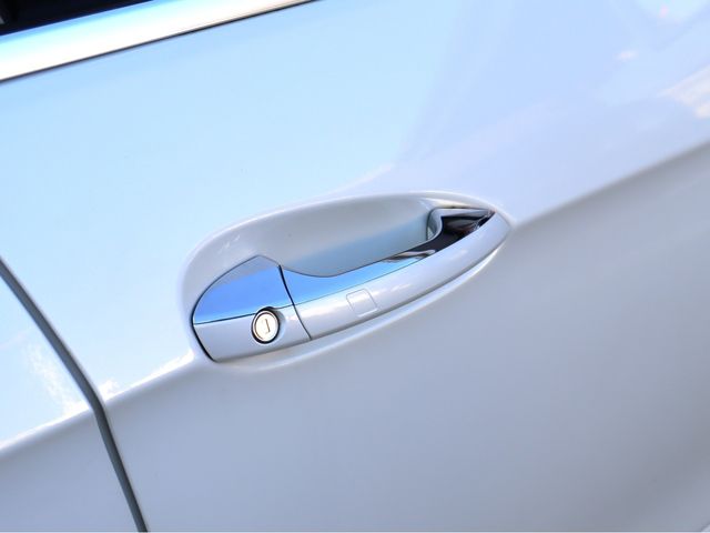 MERCEDES BENZ E CLAS 2014 Image 31