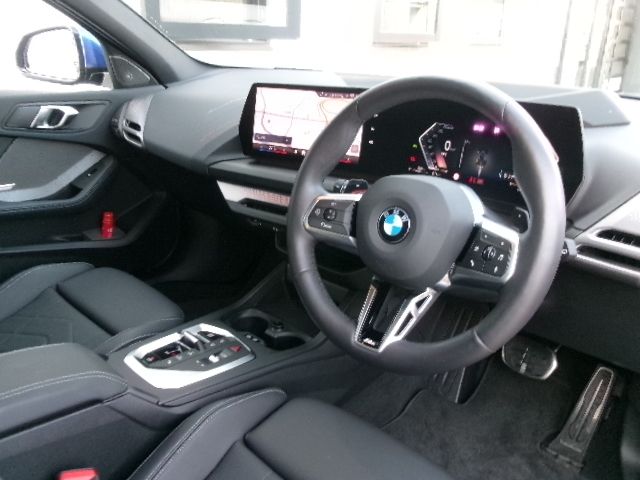 BMW 1SERIES 2025 Image 31