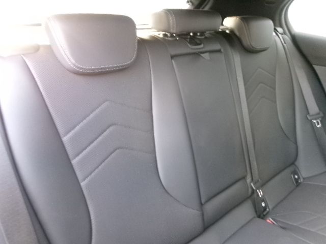 BMW 1SERIES 2025 Image 31