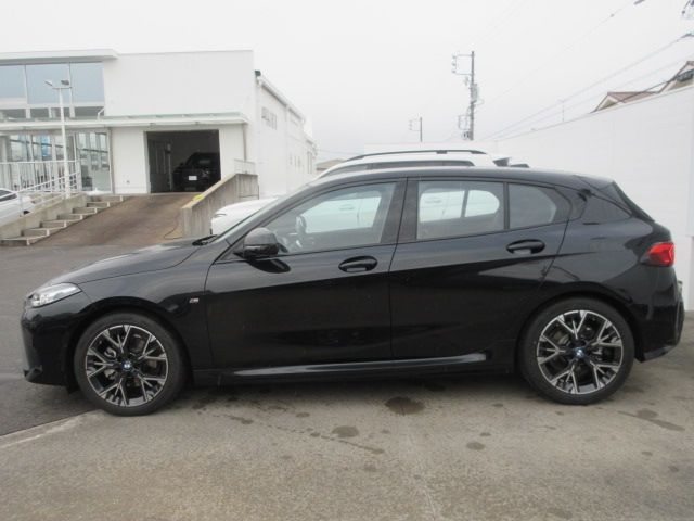 BMW 1SERIES 2025 Image 31