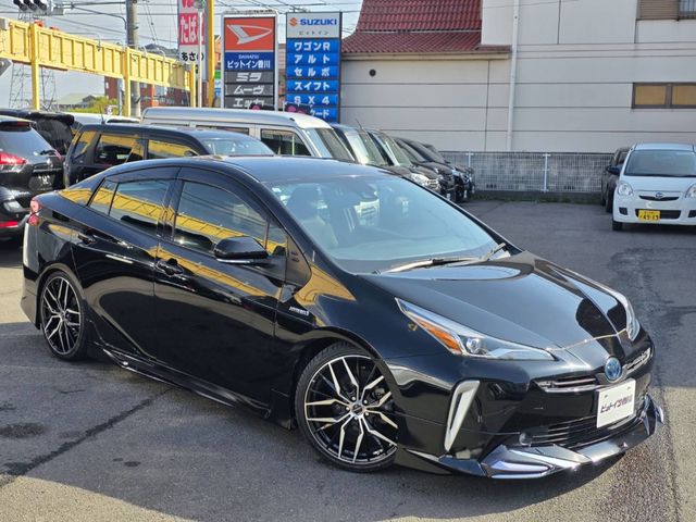 TOYOTA PRIUS 2019 Image 31