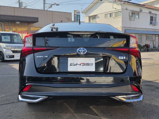 TOYOTA PRIUS 2019 Image 31