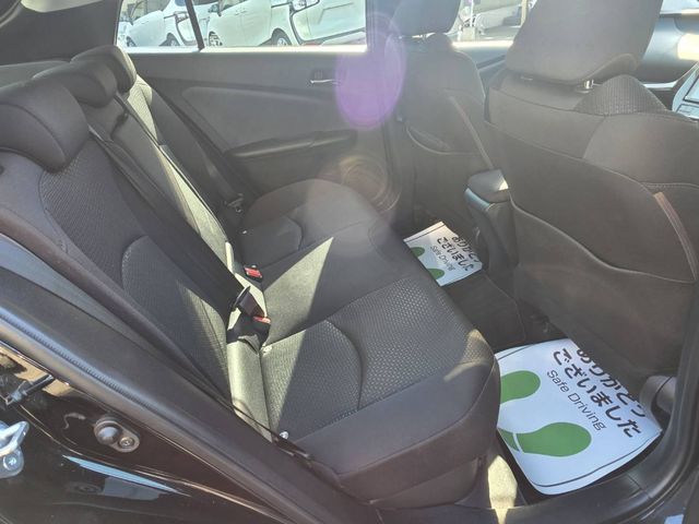 TOYOTA PRIUS 2019 Image 31
