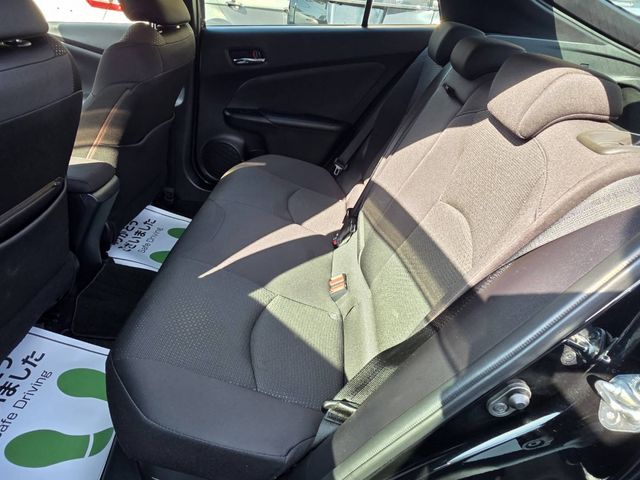 TOYOTA PRIUS 2019 Image 31