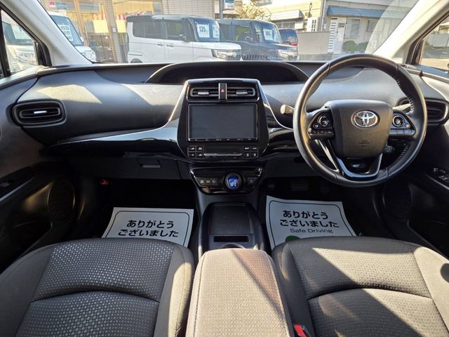 TOYOTA PRIUS 2019 Image 31