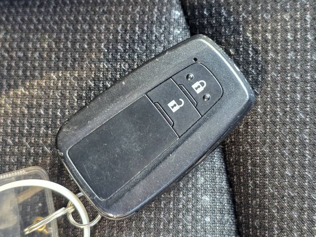 TOYOTA PRIUS 2019 Image 31