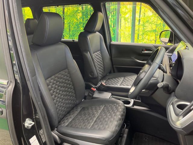 TOYOTA VOXY HYBRID 2023 Image 31