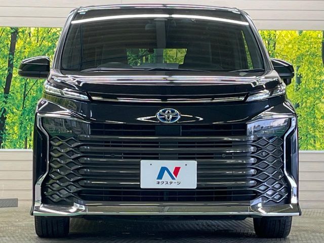 TOYOTA VOXY HYBRID 2023 Image 31