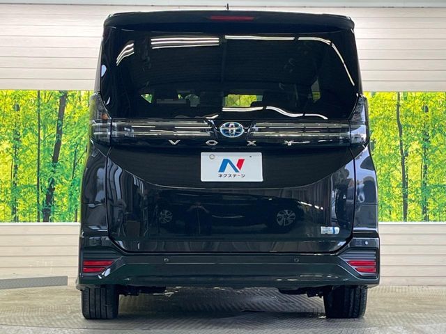 TOYOTA VOXY HYBRID 2023 Image 31