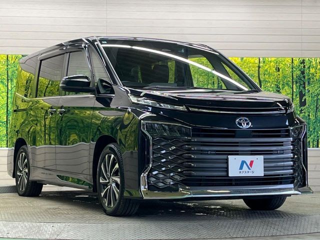 TOYOTA VOXY HYBRID 2023 Image 31