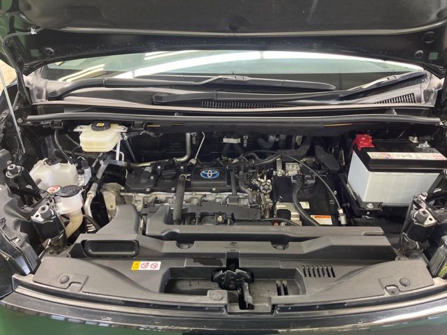 TOYOTA VOXY HYBRID 2023 Image 31