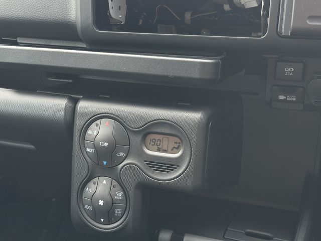 TOYOTA PROBOX VAN HYBRID 2025 Image 31