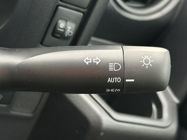 TOYOTA PROBOX VAN HYBRID 2025 Image 31