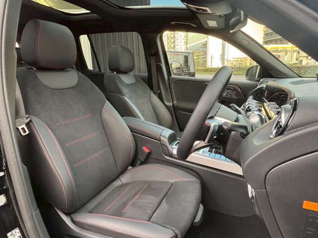 MERCEDES BENZ GLB 2025 Image 31