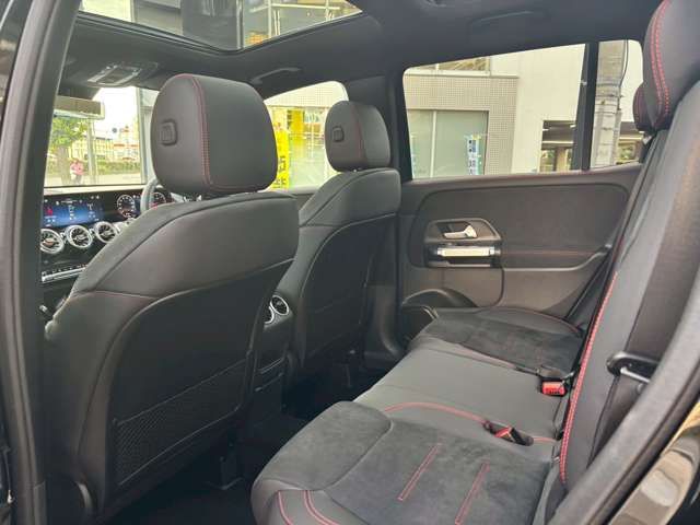 MERCEDES BENZ GLB 2025 Image 31