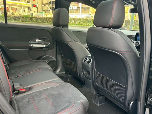 MERCEDES BENZ GLB 2025 Image 31