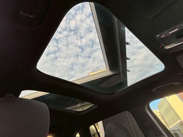 MERCEDES BENZ GLB 2025 Image 31