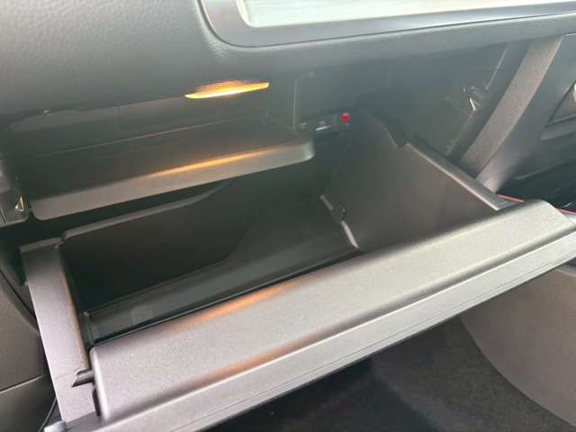 MERCEDES BENZ GLB 2025 Image 31