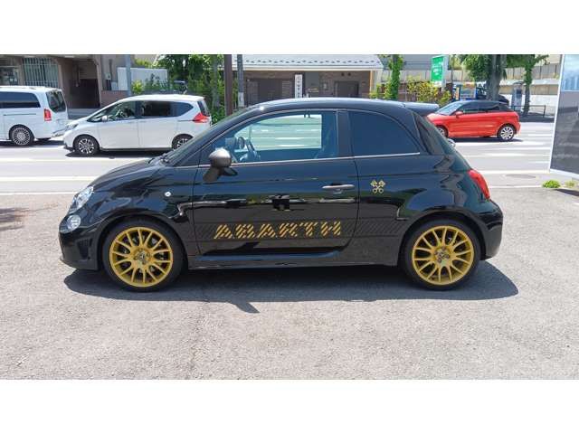 FIAT ABARTH 695 2024 Image 31